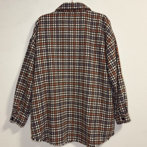 Davi&Dani Women's Size Large Oversized Plaid Button-Up Jacket/Shacket Fringed - Picture 5 of 8